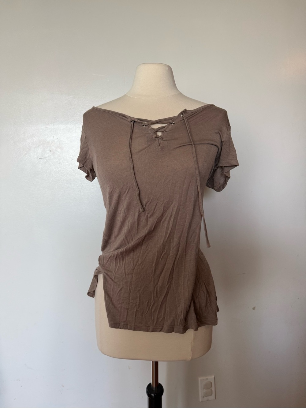 Splash Taupe Lace-Up Short Sleeve Tee